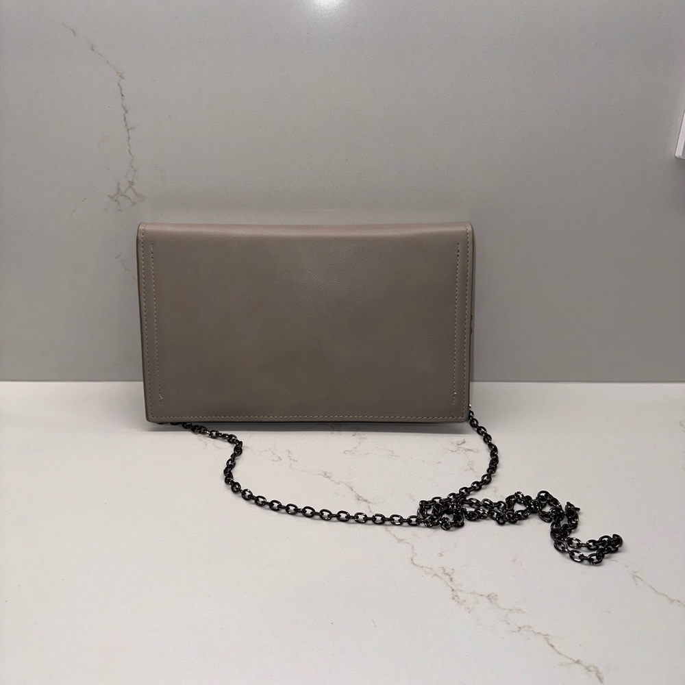 Barely used. Perfect condition.